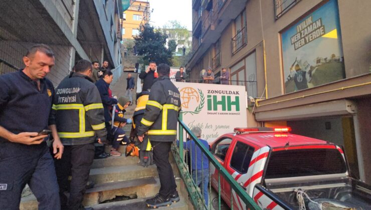 Bindiği asansörle zemin kata düştü