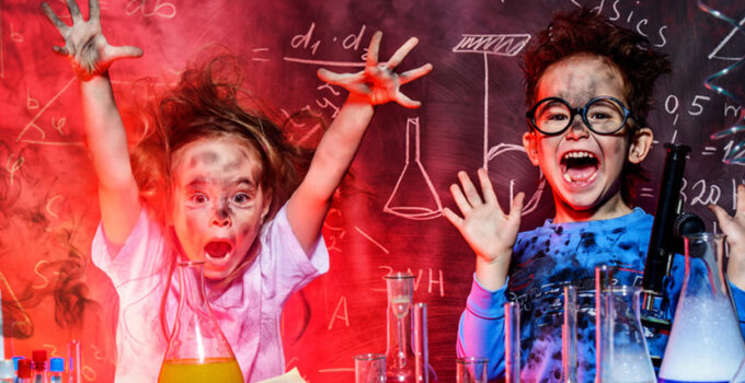 Motorola’nın Şekilden Şekle Giren Katlanabilir Telefon Patenti Ortaya Çıktı