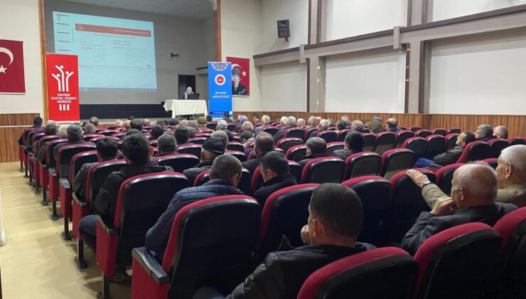 Devrek’te muhtarlara Aile Yılı ve hizmet modelleri eğitimi verildi