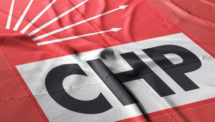 CHP’de Şok İstifa