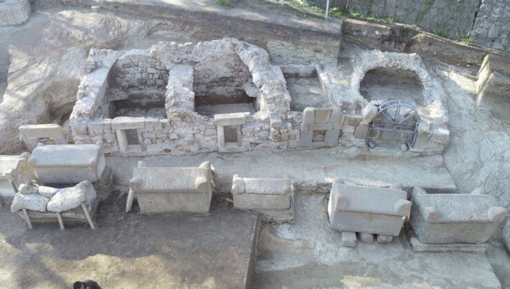 Tios Antik Kenti’nde Karadeniz Bölgesi’nin en büyük mezarlık alanı bulundu