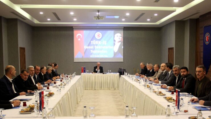 Türk-İş yönetici eğitim semineri gerçekleştirildi