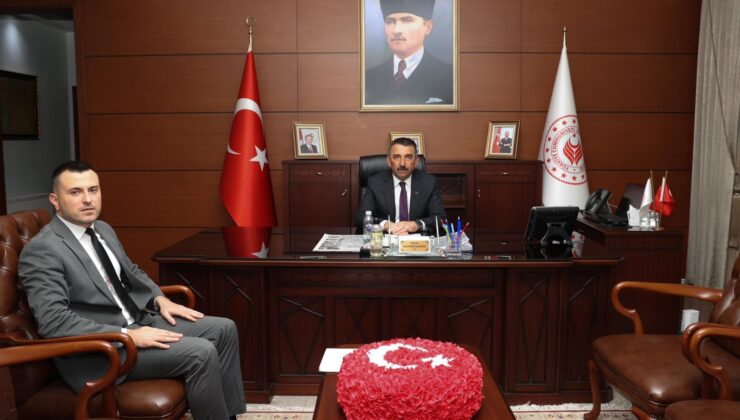 Vali Hacıbektaşoğlu gençlik ve spor projelerini görüştü