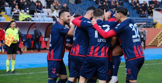 Zonguldakspor evinde güldü; Pazarspor’u 3-0 mağlup etti