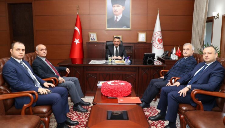 Vali Hacıbektaşoğlu kurmaylarıyla toplandı