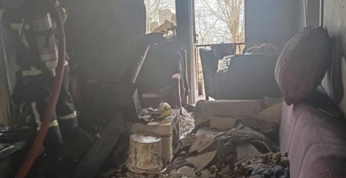 Zonguldak’ta Korkutan ev yangını; 1 kişi hastaneye kaldırıldı