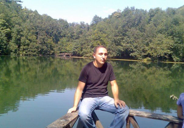 Arkadaşını kurtarmak isterken hayatını kaybetti