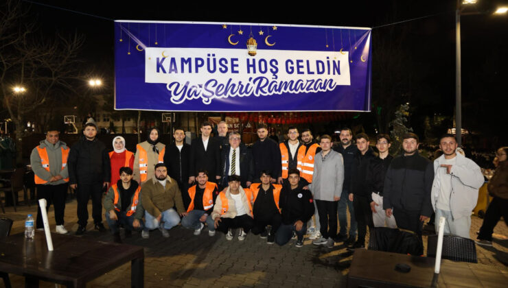 Farabi Kampüsünde Ramazan Coşkusu: Rektör Özölçer Öğrencilerle İftar Sofrasında Buluştu