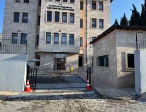 ALAPLI’DA SİLAHLI KRİZ: POLİS EKİPLERİ ŞAHSI 1,5 SAATTE İKNA ETTİ