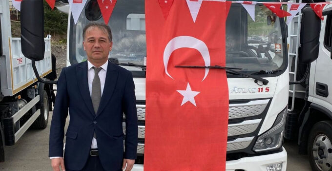 Bakacakkadı Belediyesi Hizmet Kapasitesini Yeni İş Makinesiyle Artırıyor