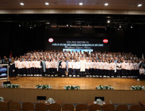 BEUN’da Görkemli Tören: Geleceğin Hemşireleri Üniformalarını Giydi