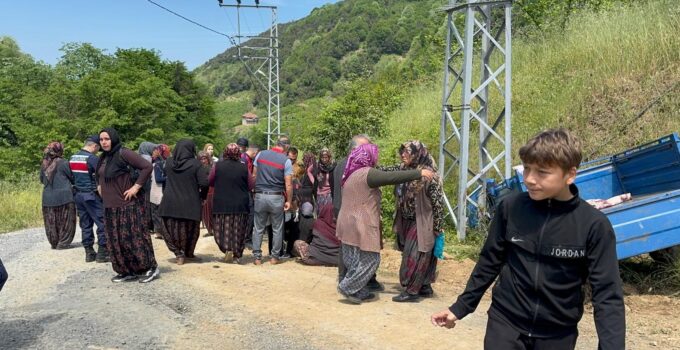 Yokuş inerken yapılan akılalmaz hata faciayı getirdi: 5 kişi yaralandı