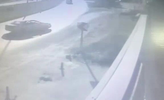 Zonguldak’ta takla atarak akaryakıt istasyonuna dalan otomobil 5’i çocuk 6 kişiyi yaraladı