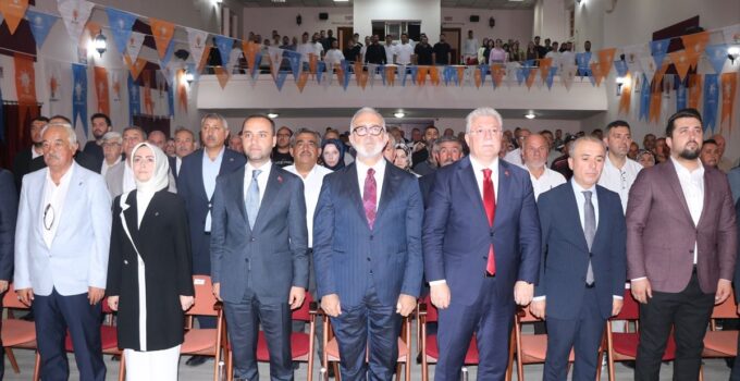 AK Parti: Türkiye kendi göğünü, denizini, sınırlarını koruyor