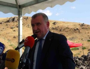Bakan Bak: İnanç mozaiğimizi korumak en önemli vizyon