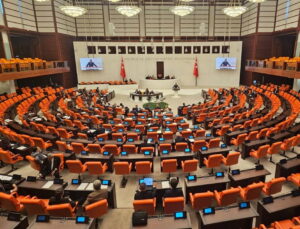 Mecliste Tansiyon Yükseldi: AK Parti ve MHP’nin Oylarıyla KKTC Önergesi Reddedildi