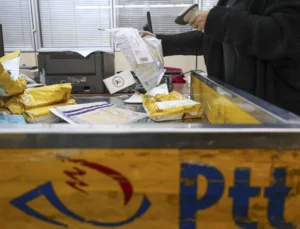 PTT-SEN: PTT’de 60’tan fazla taşeron işçi SMS ile işten çıkarıldı