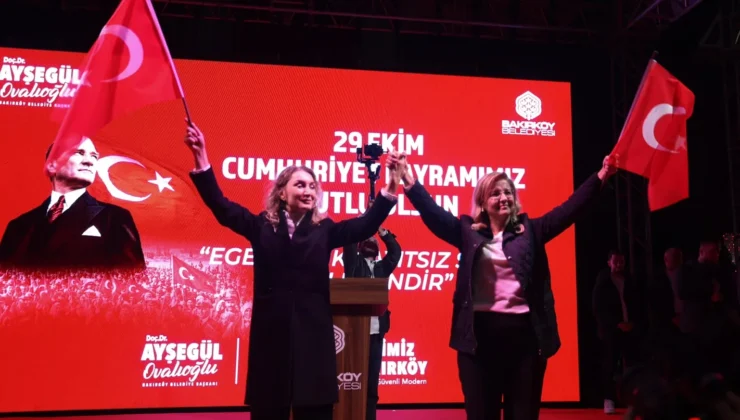 Bakırköy’de binler Fener Alayı’nda buluştu