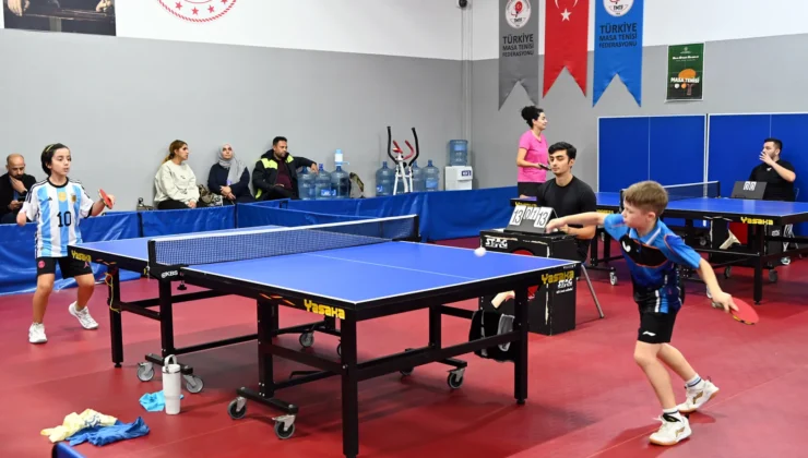 Yalova'Da Raketler Cumhuriyet Coşkusu Için Yarıştı
